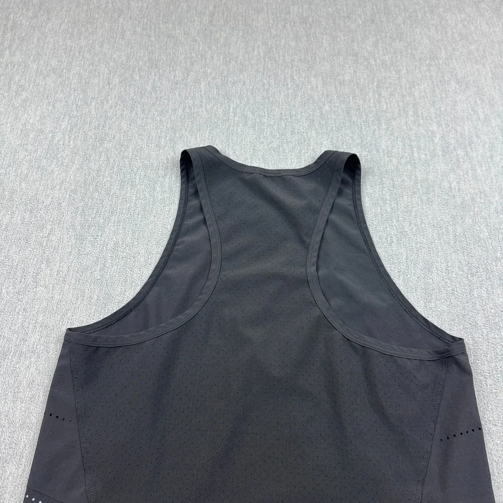 Lululemon Tank Top Womens 8‎ Black Find Your Pace Sleeveless Running Athletic